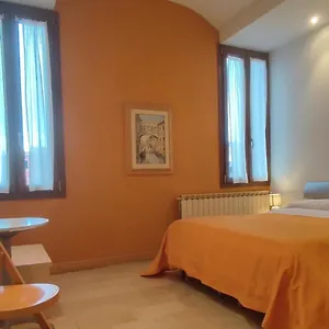 https://corte-due-porte.hotelinveneto.com